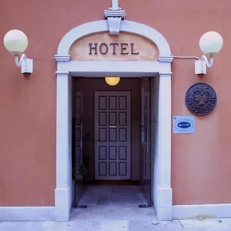 Hotel Doge *